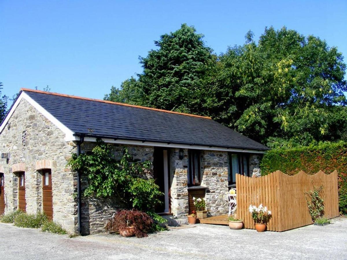 Lobhill Farmhouse Bed And Breakfast And Self Catering Accommodation Okehampton Δωμάτιο φωτογραφία
